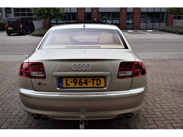 Audi S8 (foto 3)