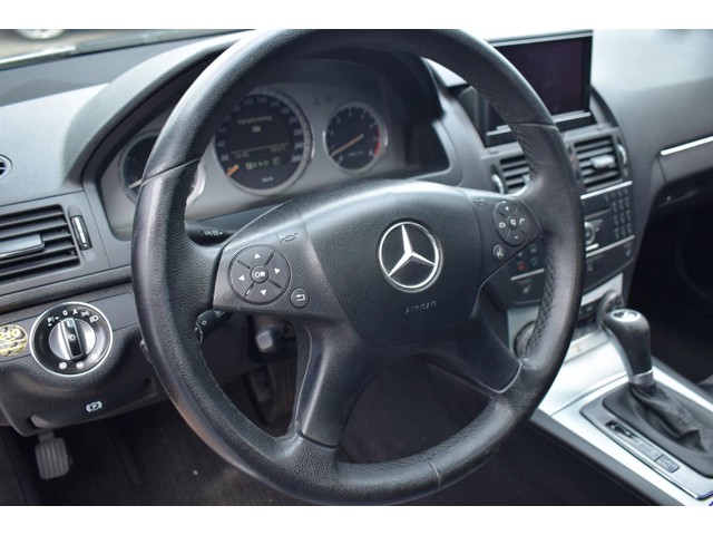 Mercedes-Benz C-Klasse (foto 10)