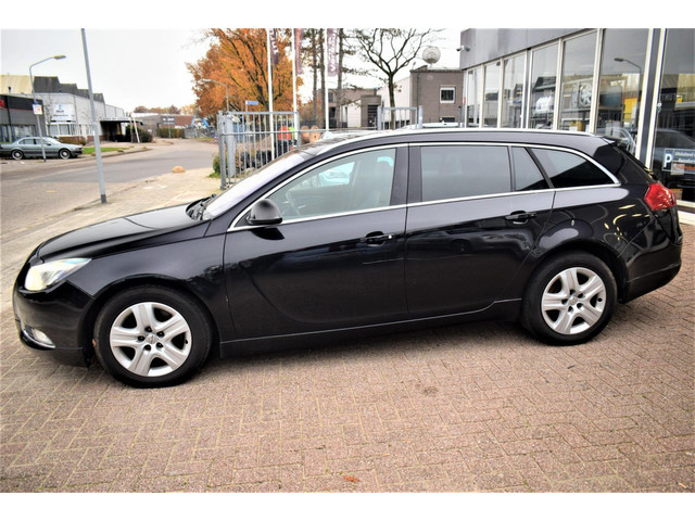 Opel Insignia (foto 1)
