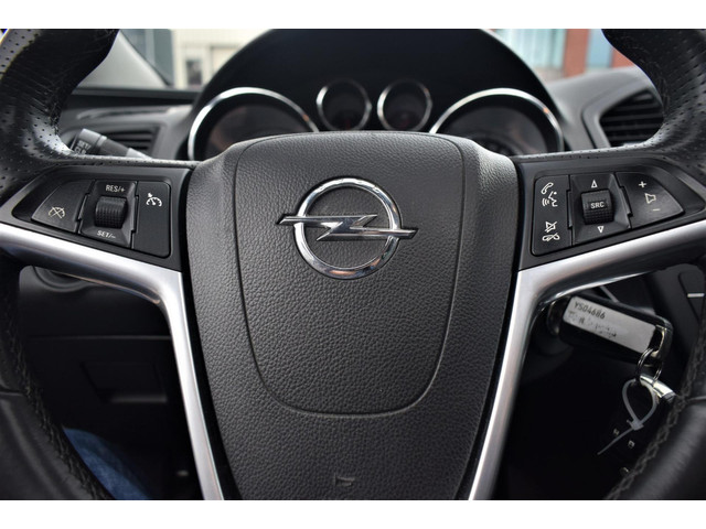 Opel Insignia (foto 11)