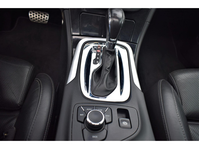 Opel Insignia (foto 12)