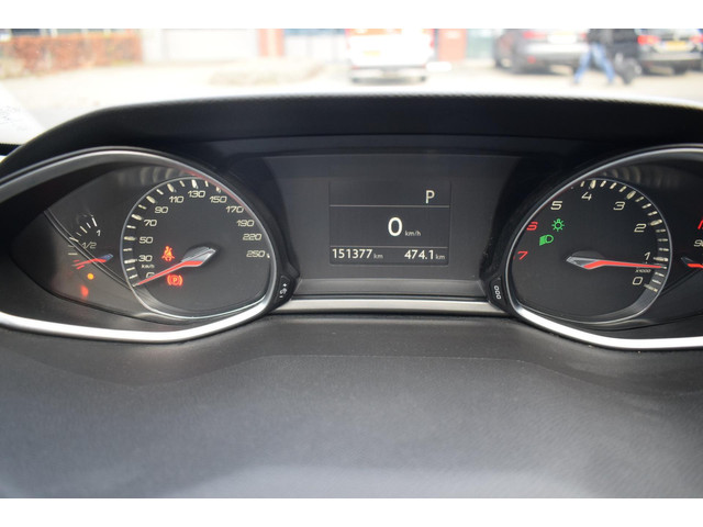 Peugeot 308 (foto 16)