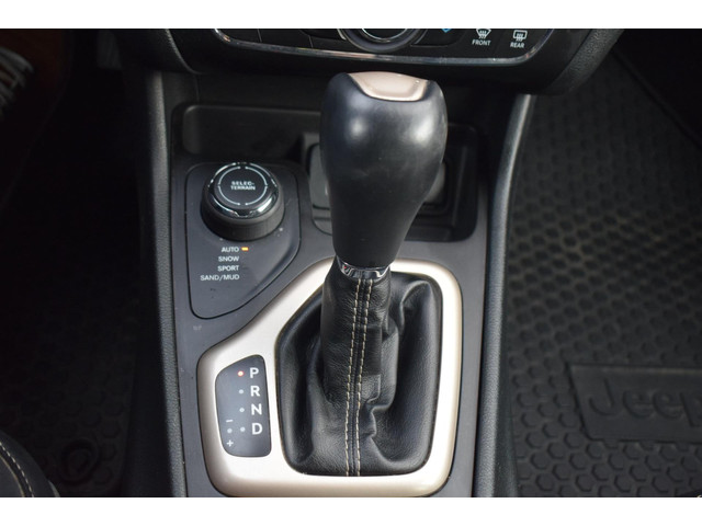 Jeep Cherokee (foto 14)