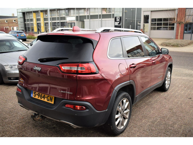 Jeep Cherokee (foto 4)