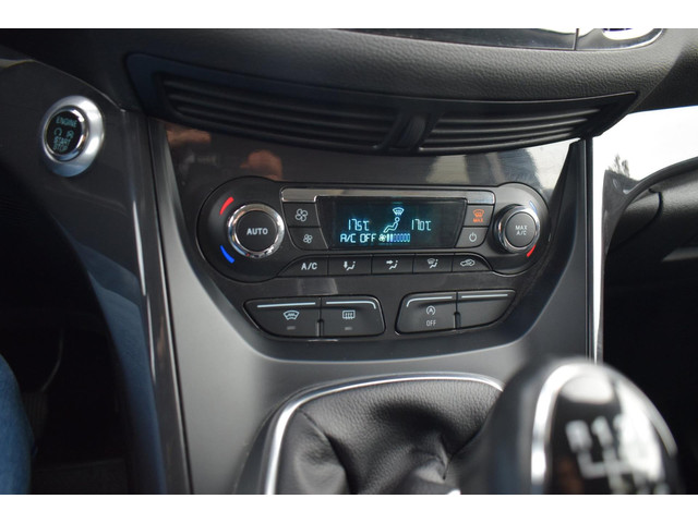 Ford Kuga (foto 12)