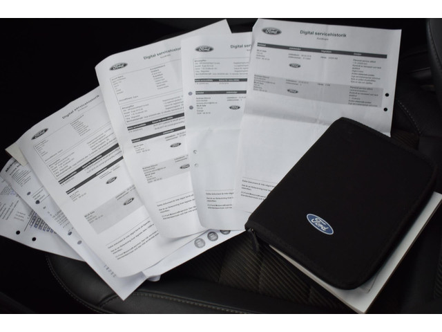 Ford Kuga (foto 17)
