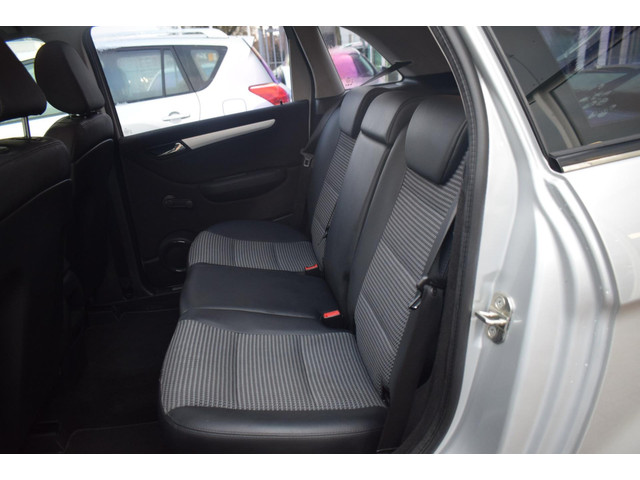 Mercedes-Benz B-Klasse (foto 12)