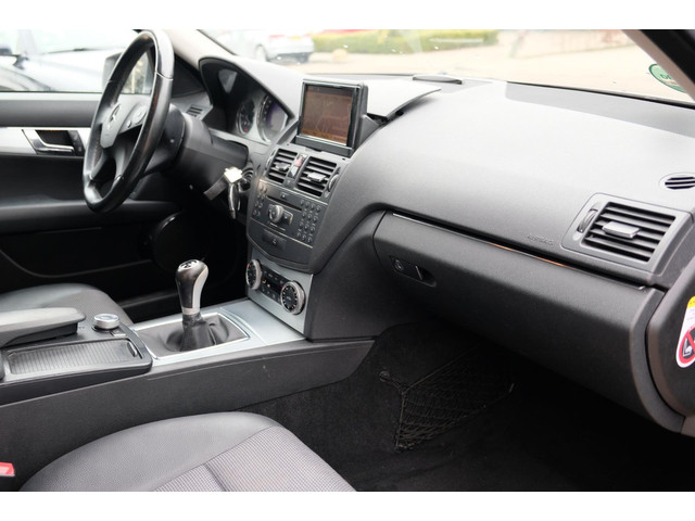 Mercedes-Benz C-Klasse (foto 8)