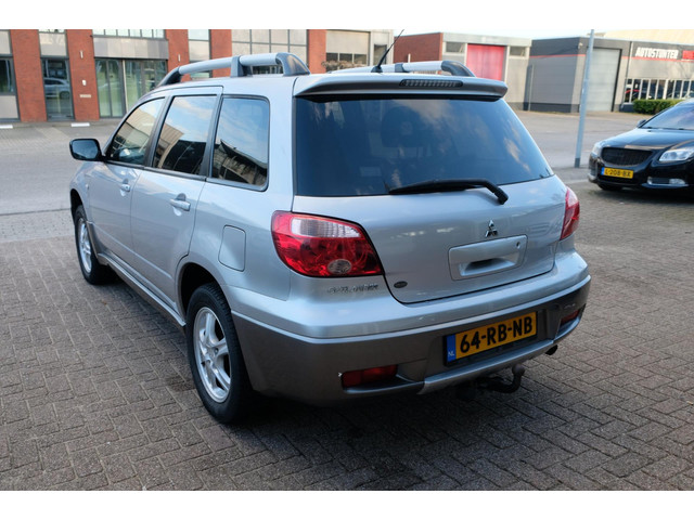 Mitsubishi Outlander Sport (foto 2)