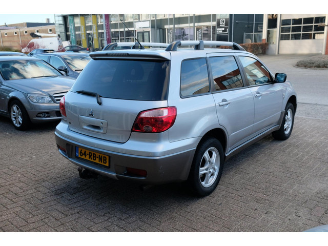 Mitsubishi Outlander Sport (foto 4)