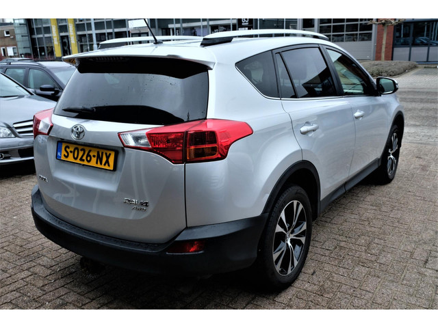 Toyota RAV4 (foto 4)