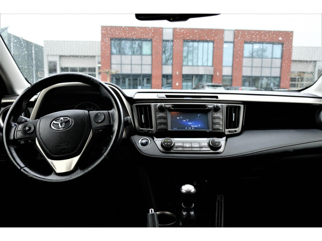 Toyota RAV4 (foto 8)