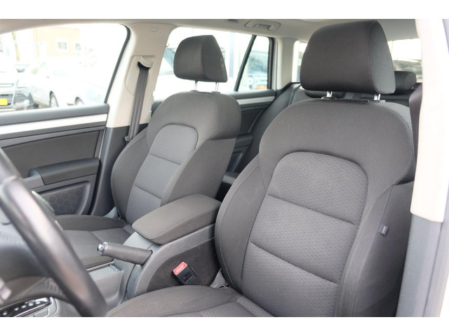 Škoda Superb (foto 10)
