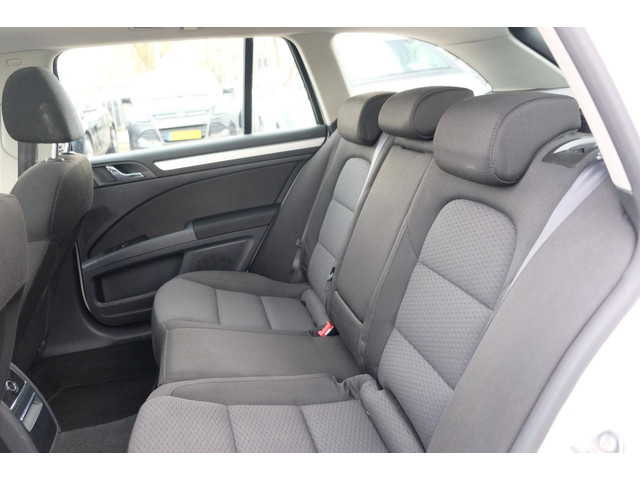 Škoda Superb (foto 11)