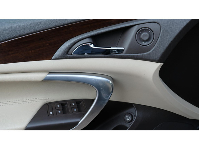 Opel Insignia (foto 13)