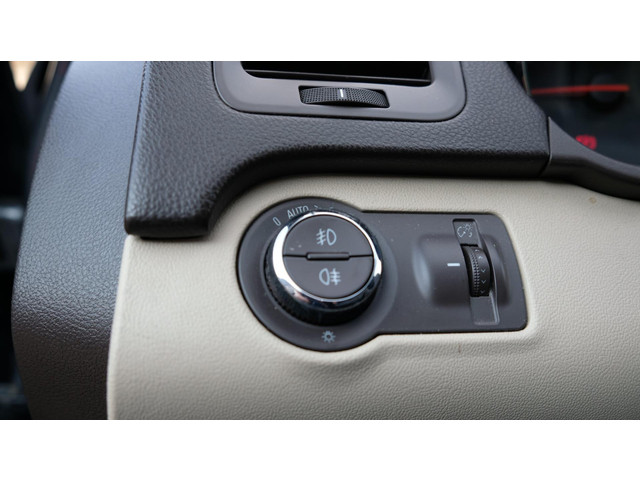 Opel Insignia (foto 16)