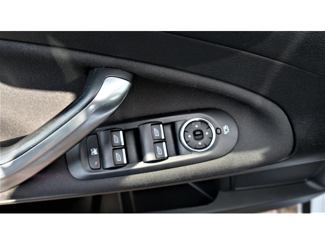 Ford Mondeo (foto 11)