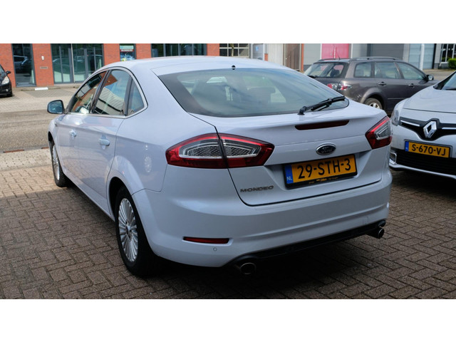 Ford Mondeo (foto 2)