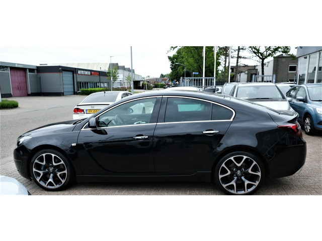 Opel Insignia (foto 1)