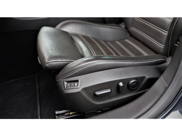 Opel Insignia (foto 12)