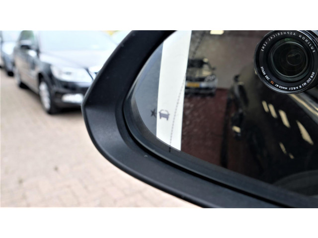 Opel Insignia (foto 29)