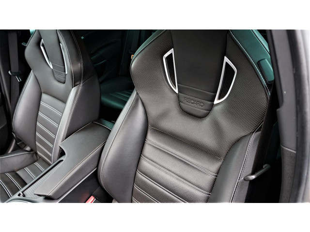 Opel Insignia (foto 8)