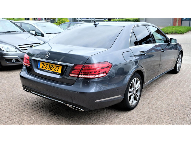 Mercedes-Benz E-Klasse (foto 4)