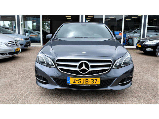 Mercedes-Benz E-Klasse (foto 7)