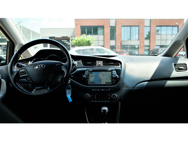 Kia cee'd (foto 11)