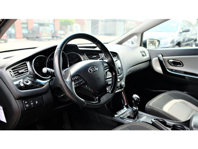 Kia cee'd (foto 14)
