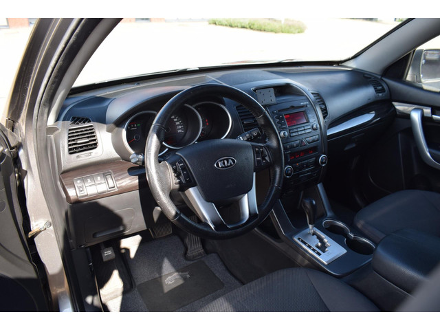 Kia Sorento (foto 15)