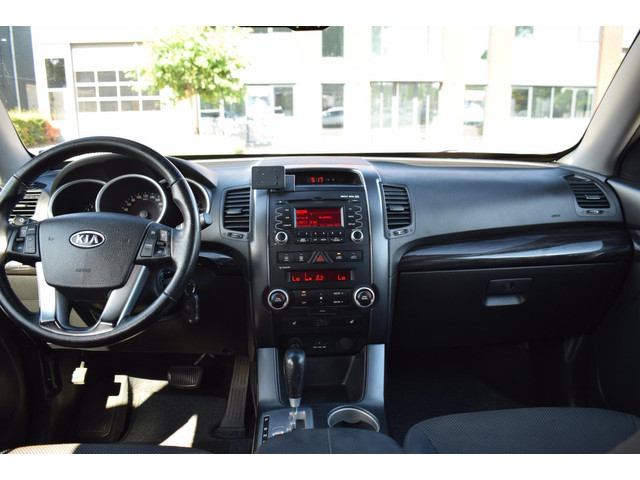 Kia Sorento (foto 8)