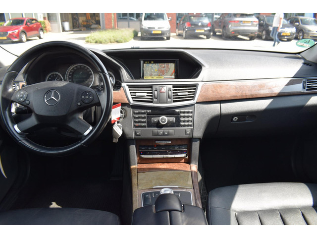Mercedes-Benz E-Klasse (foto 8)