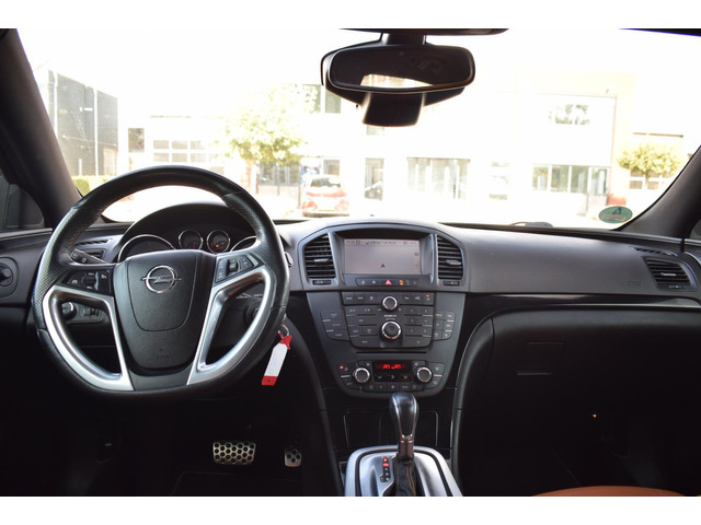 Opel Insignia (foto 12)