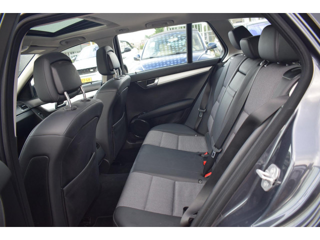 Mercedes-Benz C-Klasse (foto 12)