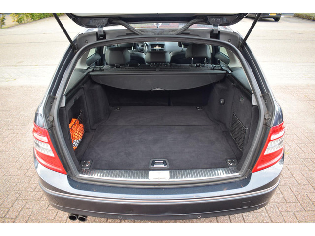 Mercedes-Benz C-Klasse (foto 24)
