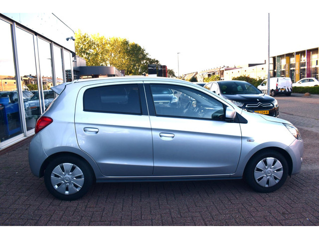 Mitsubishi Space Star (foto 5)