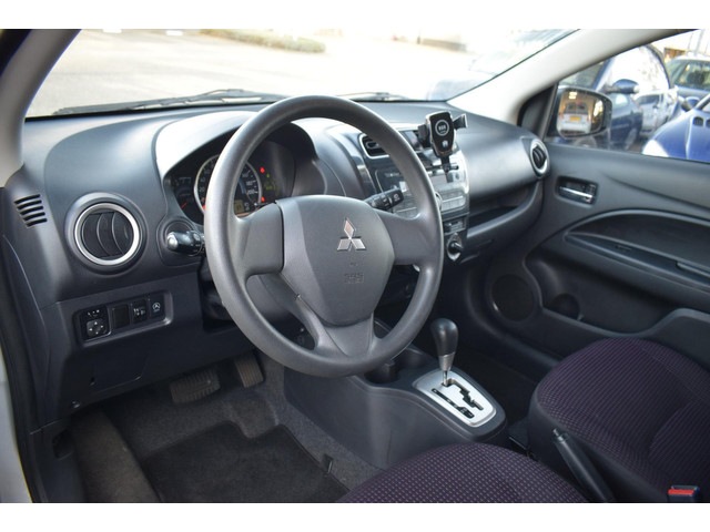Mitsubishi Space Star (foto 8)