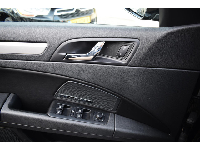 Škoda Superb (foto 15)