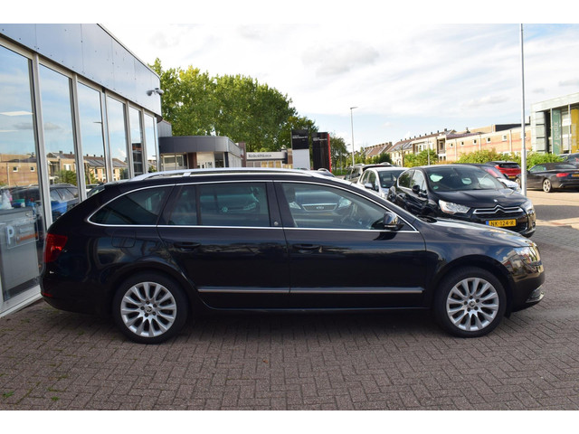 Škoda Superb (foto 2)