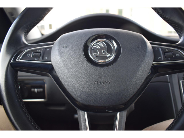 Škoda Superb (foto 25)