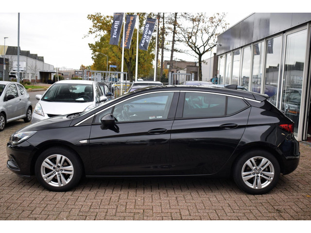 Opel Astra (foto 1)