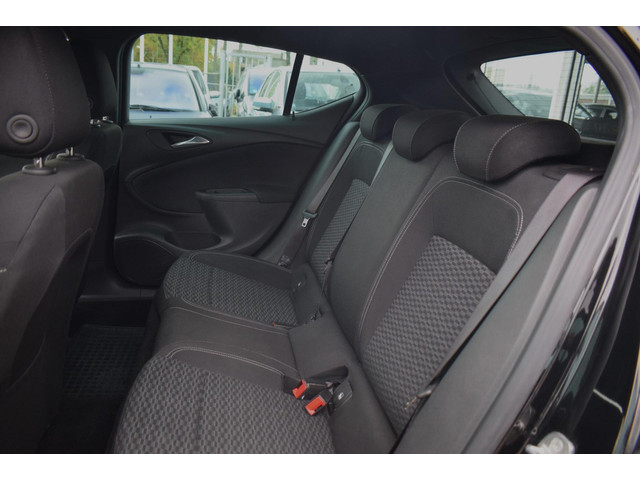 Opel Astra (foto 11)