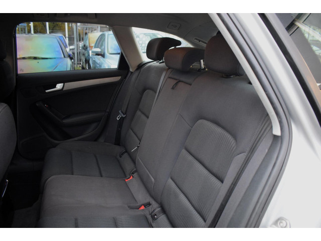 Audi A4 (foto 11)