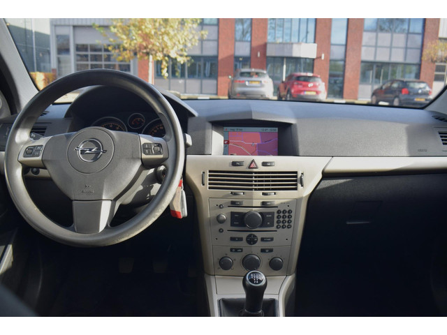 Opel Astra (foto 15)