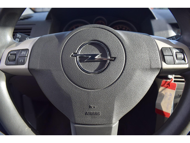 Opel Astra (foto 17)