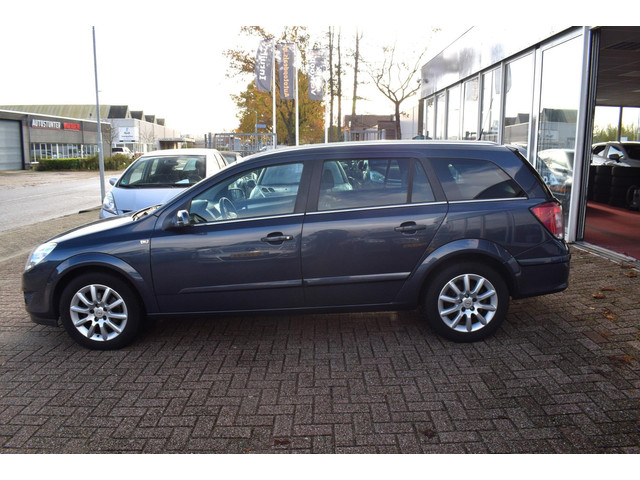 Opel Astra (foto 2)