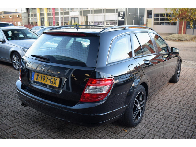 Mercedes-Benz C-Klasse (foto 4)