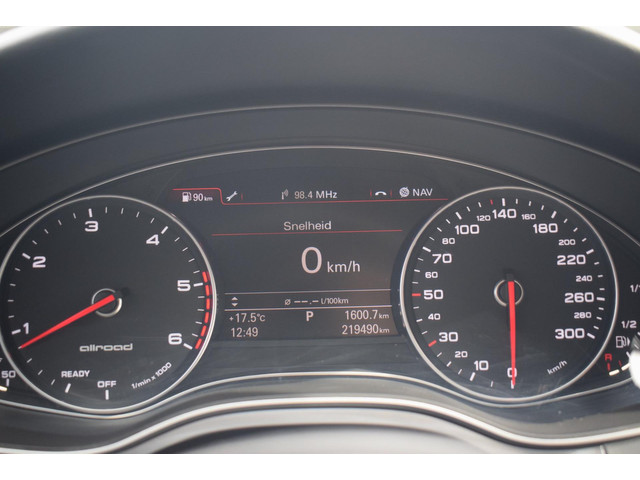 Audi A6 Allroad (foto 26)