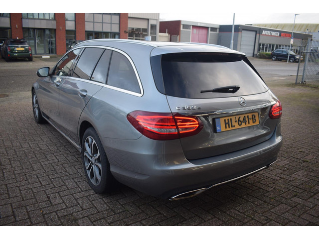 Mercedes-Benz C-Klasse (foto 7)